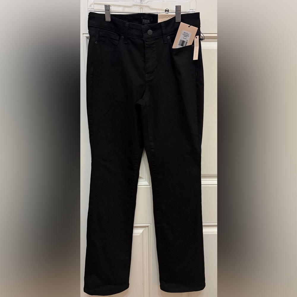 NYDJ Marilyn Straight Black Jeans Women’s size 6, NWT